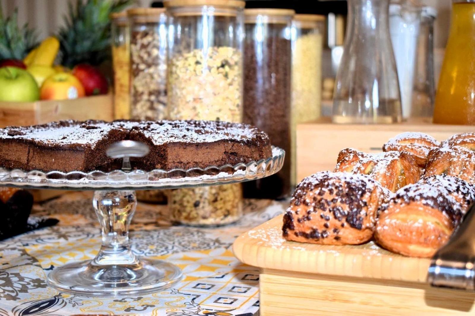 Hotel Miramare - Spa & Suites - Free Breakfast & Brunch Until 13-00 แชร์เวีย ภายนอก รูปภาพ